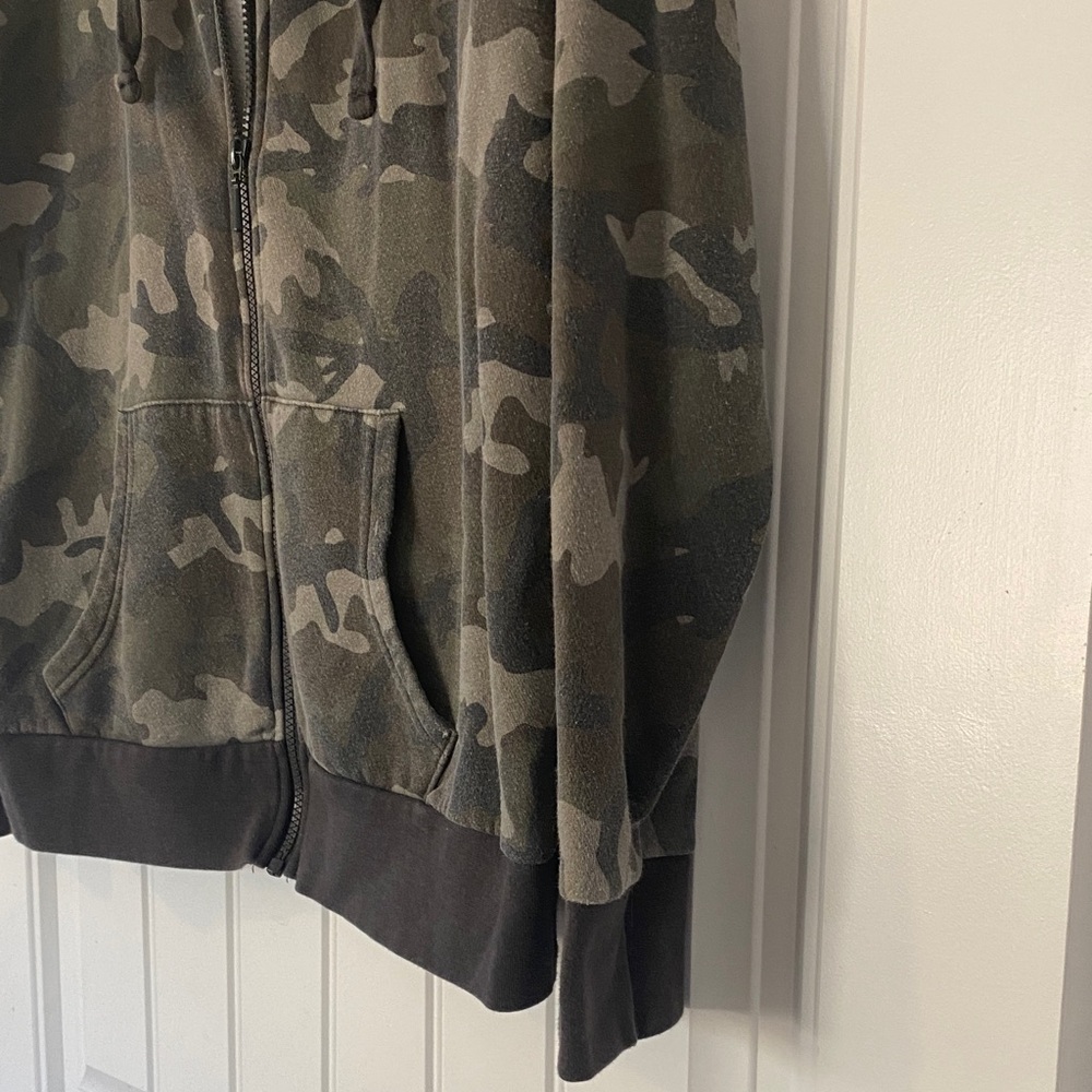 Time and Tru Camouflage Zip-Up Hoodie size XL - Picture 5 of 6